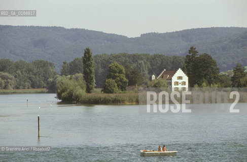 ( SVIZZERA CONFEDERAZIONE ELVETICA  )  CANTONE DI SCIAFFUSA STEIN AM RHEIN :  IL FIUME RENO  © 1995 Graziano Arici/Rosebud2 / GEO