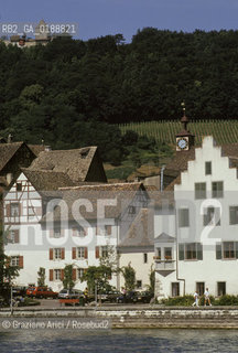 ( SVIZZERA CONFEDERAZIONE ELVETICA  )  CANTONE DI SCIAFFUSA STEIN AM RHEIN :  IL FIUME RENO  © 1995 Graziano Arici/Rosebud2 / GEO
