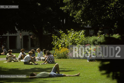 ( SVIZZERA CONFEDERAZIONE ELVETICA  )  CANTONE DI ZURIGO WINTERTHUR : IL PARCO  © 1995 Graziano Arici/Rosebud2 / GEO