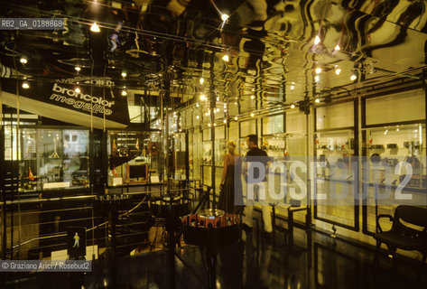 ( SVIZZERA CONFEDERAZIONE ELVETICA  )  CANTONE DI VAUD VEVEY  : MUSEO DELLE MACCHINE FOTOGRAFICHE © 1995 Graziano Arici/Rosebud2 / GEO