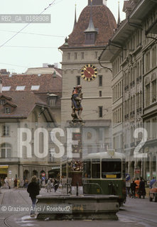 ( SVIZZERA CONFEDERAZIONE ELVETICA  )  CANTONE DI ZURIGO ZURIGO : UNA STRADA DEL CENTRO  © 1995 Graziano Arici/Rosebud2 / GEO