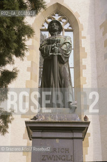 ( SVIZZERA CONFEDERAZIONE ELVETICA  )  CANTONE DI ZURIGO ZURIGO : LA CATTEDRALE GROSSMUNSTER MONUMENTO A ULRICH ZWINGLI  © 1995 Graziano Arici/Rosebud2 / GEO PROTESTANTI