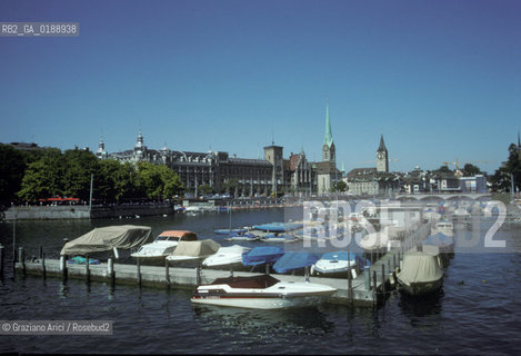 ( SVIZZERA CONFEDERAZIONE ELVETICA  )  CANTONE DI ZURIGO ZURIGO : LA CITTA E IL FIUME LIMMAT  © 1995 Graziano Arici/Rosebud2 / GEO