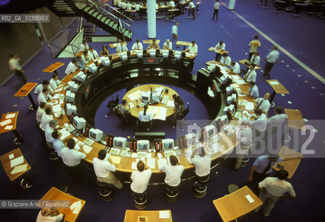 ( SVIZZERA CONFEDERAZIONE ELVETICA  )  CANTONE DI ZURIGO ZURIGO : LA BORSA DI ZURIGO  © 1995 Graziano Arici/Rosebud2 / GEO FINANZA