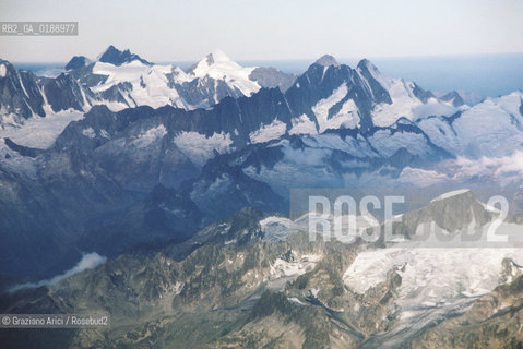 ( SVIZZERA CONFEDERAZIONE ELVETICA  )  LE ALPI  © 1995 Graziano Arici/Rosebud2 / GEO MONTAGNA