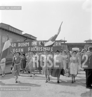THE RUSSIAN STATESMAN AND PRESIDENT NIKITA SERGEYEVICH KHRUSHCHEVS VISIT AT  THE LAGER OF MAUTHAUSEN  ( AUSTRIA ) - 196?  © ARCHIVIO Graziano Arici/Rosebud2  / POLITICA / KRUSCEV / CHRUSCEV / BANDIERA / CORTEO / CAMPO DI CONCENTRAMENTO