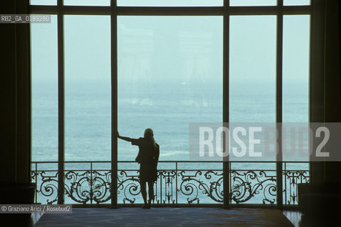 ( FRANCIA  )  PAYS BASQUE BIARRITZ : IL CASINO   © 1999 Graziano Arici/Rosebud2 / GEO ARCHTETTURA MODERNA FINESTRA