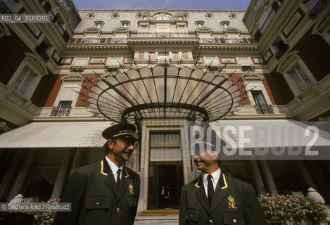 ( FRANCIA  )  PAYS BASQUE BIARRITZ : HOTEL DU PALAIS    © 1999 Graziano Arici/Rosebud2 / GEO