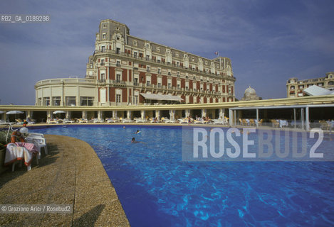 ( FRANCIA  )  PAYS BASQUE BIARRITZ : HOTEL DU PALAIS    © 1999 Graziano Arici/Rosebud2 / GEO PISCINA