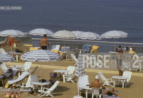 ( FRANCIA  )  PAYS BASQUE BIARRITZ : HOTEL DU PALAIS    © 1999 Graziano Arici/Rosebud2 / GEO PISCINA