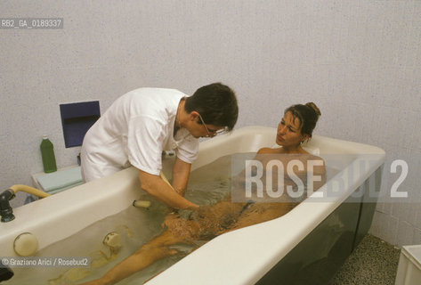 ( FRANCIA  )  PAYS BASQUE BIARRITZ : ISTITUTO DI TALASSOTERAPIA  LOUISON BOBET     © 1999 Graziano Arici/Rosebud2 / GEO TERME ACQUA
