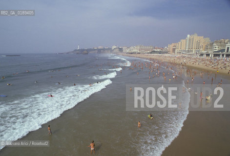 ( FRANCIA  )  PAYS BASQUE BIARRITZ :  SPIAGGIA  © 1999 Graziano Arici/Rosebud2 / GEO