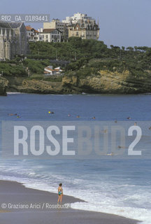 ( FRANCIA  )  PAYS BASQUE BIARRITZ :  SPIAGGIA LA GRAND PLAGE     © 1999 Graziano Arici/Rosebud2 / GEO