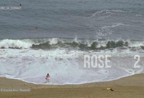 ( FRANCIA  )  PAYS BASQUE BIARRITZ :  SPIAGGIA LA GRAND PLAGE    © 1999 Graziano Arici/Rosebud2 / GEO
