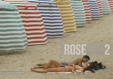 ( FRANCIA  )  PAYS BASQUE BIARRITZ :  SPIAGGIA LA GRAND PLAGE     © 1999 Graziano Arici/Rosebud2 / GEO