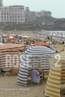 ( FRANCIA  )  PAYS BASQUE BIARRITZ :  SPIAGGIA LA GRAND PLAGE     © 1999 Graziano Arici/Rosebud2 / GEO TENDA