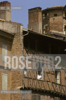 ( FRANCIA  )  MIDI-PYRENEES ALBI : CASE © 1999 Graziano Arici/Rosebud2 / GEO
