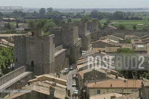 ( FRANCIA  )  LANGUEDOC-ROUSSILLON AIGUES-MORTES : LE MURA DELLA CITTA  © 1999 Graziano Arici/Rosebud2 / GEO