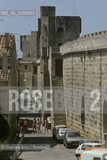 ( FRANCIA  )  LANGUEDOC-ROUSSILLON AIGUES-MORTES : LE MURA DELLA CITTA   © 1999 Graziano Arici/Rosebud2 / GEO