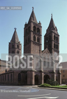 ( FRANCIA  )  ALSAZIA GUEBWILLER : LA CHIESA DI ST-LEGER  © 1999 Graziano Arici/Rosebud2 / GEO
