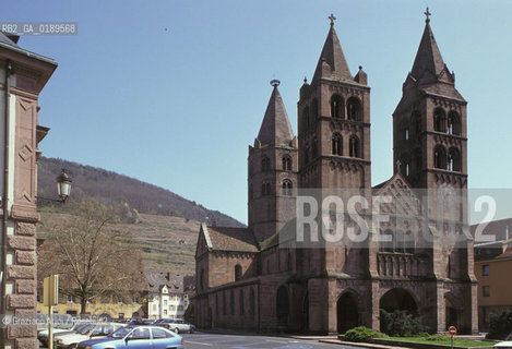 ( FRANCIA  )  ALSAZIA GUEBWILLER : LA CHIESA DI ST-LEGER  © 1999 Graziano Arici/Rosebud2 / GEO