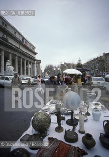 ( FRANCIA  )  PROVENCE-ALPES-COTE DAZUR AIX-EN-PROVENCE : MERCATO DELLE PULCI © 1999 Graziano Arici/Rosebud2 / GEO