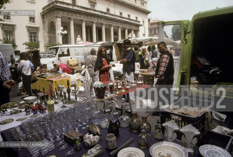 ( FRANCIA  )  PROVENCE-ALPES-COTE DAZUR AIX-EN-PROVENCE : MERCATO DELLE PULCI  © 1999 Graziano Arici/Rosebud2 / GEO