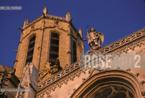 ( FRANCIA  )  PROVENCE-ALPES-COTE DAZUR AIX-EN-PROVENCE : LA CATTEDRALE ST-JEAN-DE-MALTE  © 1999 Graziano Arici/Rosebud2 / GEO