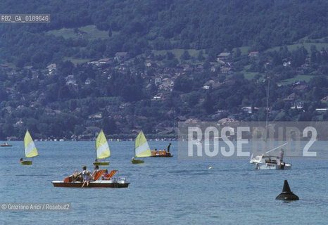 ( FRANCIA  )  RHONE-ALPES ANNENCY : IL LAGO  © 1999 Graziano Arici/Rosebud2 / GEO
