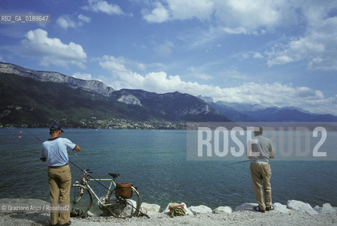 ( FRANCIA  )  RHONE-ALPES ANNENCY : IL LAGO  © 1999 Graziano Arici/Rosebud2 / GEO PESCA