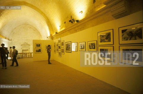 ( FRANCIA  )  PROVENCE-ALPES-COTE DAZUR ARLES : MOSTRA DURANTE GLI INCONTRI INTERNAZIONALI DELLA FOTOGRAFIA  © 1999 Graziano Arici/Rosebud2 / GEO / RENCONTRES