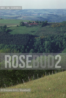 ( FRANCIA  )  MIDI-PYRENEES  ALTIPIANO DELLAUBRAC  © 1999 Graziano Arici/Rosebud2 / GEO