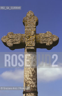 ( FRANCIA  )  MIDI-PYRENEES  ALTIPIANO DELLAUBRAC  © 1999 Graziano Arici/Rosebud2 / GEO