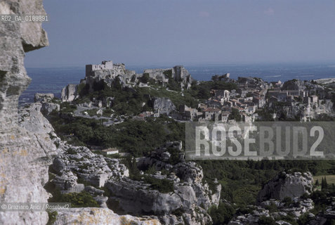 ( FRANCIA  )  PROVENCE-ALPES-COTE DAZUR  LES BAUX-DE-PROVENCE : PANORAMA © 1999 Graziano Arici/Rosebud2 / GEO ROCCIA