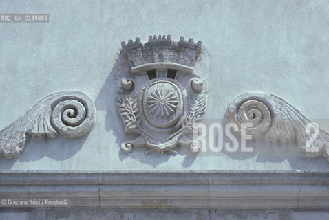 ( FRANCIA  )  PROVENCE-ALPES-COTE DAZUR  LES BAUX-DE-PROVENCE : STEMMA STELLA © 1999 Graziano Arici/Rosebud2 / GEO