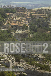 ( FRANCIA  )  PROVENCE-ALPES-COTE DAZUR  LES BAUX-DE-PROVENCE : PANORAMA © 1999 Graziano Arici/Rosebud2 / GEO