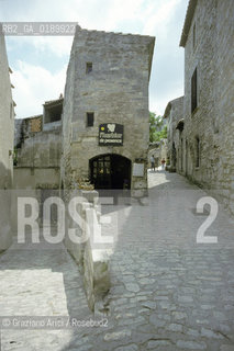 ( FRANCIA  )  PROVENCE-ALPES-COTE DAZUR  LES BAUX-DE-PROVENCE : IL PAESE  © 1999 Graziano Arici/Rosebud2 / GEO