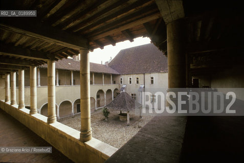 ( FRANCIA  )  RHONE-ALPES  BOURG-EN-BRESSE : CHIESA DI BROU CHIOSTRO © 1999 Graziano Arici/Rosebud2 / GEO ARCHITETTURA GOTICO-FIAMMEGGIANTE