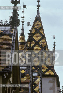 ( FRANCIA  )  BORGOGNA  BEAUNE : HOTEL-DIEU © 1999 Graziano Arici/Rosebud2 / GEO OSPEDALE ARCHITETTURA FIAMMINGA