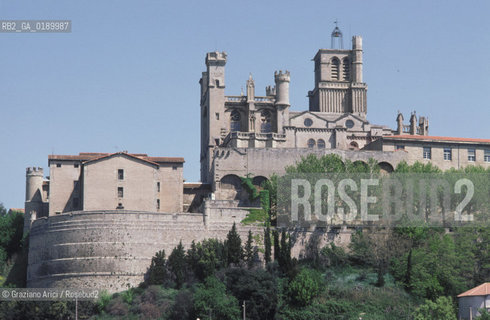 ( FRANCIA  )  LANGUEDOC-ROUSSILLON  BEZIERS : LA CATTEDRALE ST-NAZAIRE © 1999 Graziano Arici/Rosebud2 / GEO ERESIA CATARA CATARI