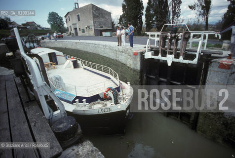 ( FRANCIA  )  LANGUEDOC-ROUSSILLON  BEZIERS : LE NOVE CHIUSE DEL CANAL DU MIDI © 1999 Graziano Arici/Rosebud2 / GEO CANALE
