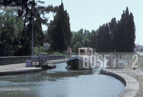 ( FRANCIA  )  LANGUEDOC-ROUSSILLON  BEZIERS : LE NOVE CHIUSE DEL CANAL DU MIDI © 1999 Graziano Arici/Rosebud2 / GEO CANALE