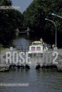 ( FRANCIA  )  LANGUEDOC-ROUSSILLON  BEZIERS : LE NOVE CHIUSE DEL CANAL DU MIDI © 1999 Graziano Arici/Rosebud2 / GEO CANALE