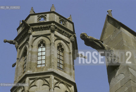 ( FRANCIA  )  LANGUEDOC-ROUSSILLON  CARCASSONNE : LA CITE LA CHIESA DI ST-NAZAIRE © 1999 Graziano Arici/Rosebud2 / GEO CASTELLO ERESIA CATARA CATARI