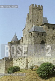 ( FRANCIA  )  LANGUEDOC-ROUSSILLON  CARCASSONNE : LA CITE IL CASTELLO DEL CONTE © 1999 Graziano Arici/Rosebud2 / GEO CASTELLO ERESIA CATARA CATARI