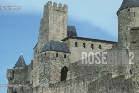 ( FRANCIA  )  LANGUEDOC-ROUSSILLON  CARCASSONNE : LA CITE IL CASTELLO DEL CONTE © 1999 Graziano Arici/Rosebud2 / GEO CASTELLO ERESIA CATARA CATARI