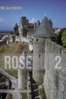 ( FRANCIA  )  LANGUEDOC-ROUSSILLON  CARCASSONNE : LA CITE  LE MURA  © 1999 Graziano Arici/Rosebud2 / GEO CASTELLO ERESIA CATARA CATARI