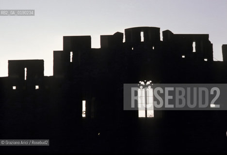 ( FRANCIA  )  LANGUEDOC-ROUSSILLON  CARCASSONNE : LA CITE LE MURA © 1999 Graziano Arici/Rosebud2 / GEO CASTELLO ERESIA CATARA CATARI