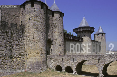 ( FRANCIA  )  LANGUEDOC-ROUSSILLON  CARCASSONNE : LA CITE CASTELLO DEL CONTE © 1999 Graziano Arici/Rosebud2 / GEO CASTELLO ERESIA CATARA CATARI