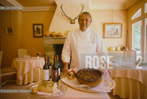 ( FRANCIA  )  LANGUEDOC-ROUSSILLON  CARCASSONNE : HOTEL DOMAINE DAURIAC PIATTO CASSOULET © 1999 Graziano Arici/Rosebud2 / GEO GASTRONOMIA